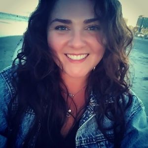 Meet your Posher, Christine